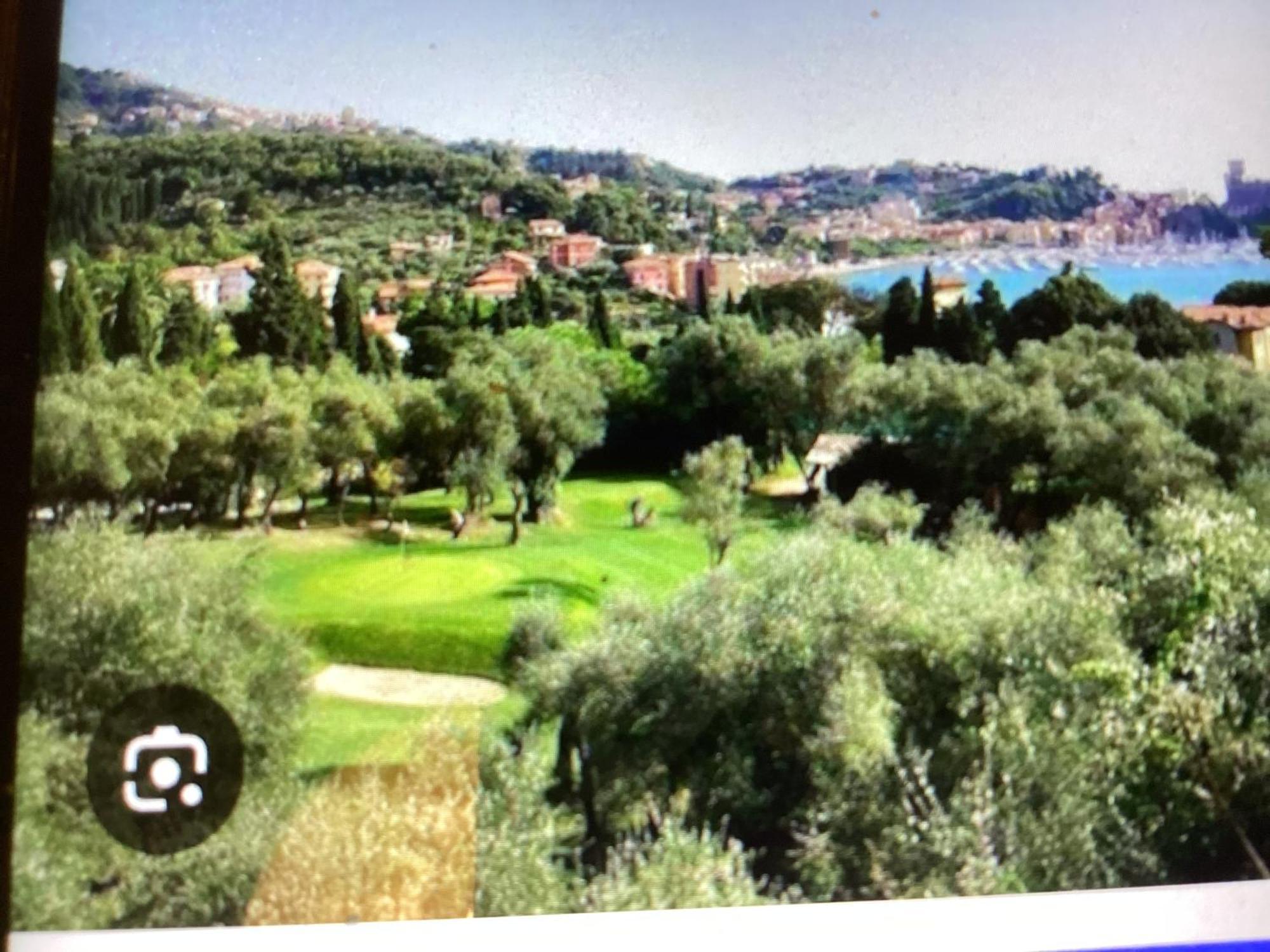 Cinque Terre Station House Apartment ลาสเปเซีย ภายนอก รูปภาพ